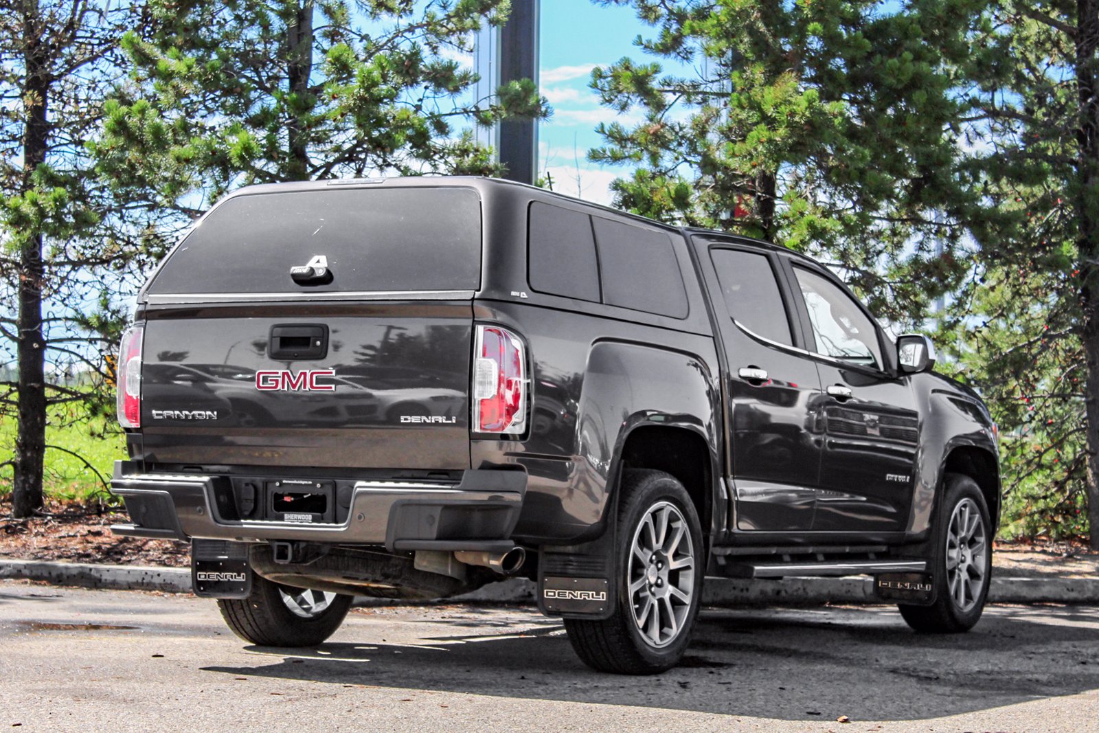 Gmc canyon denali